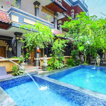 Suarsena Ubud Buitenkant foto