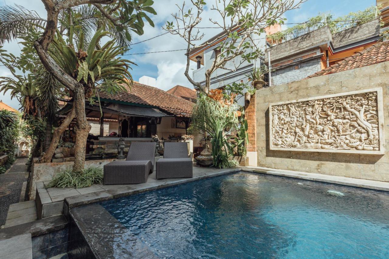 Suarsena Ubud Buitenkant foto