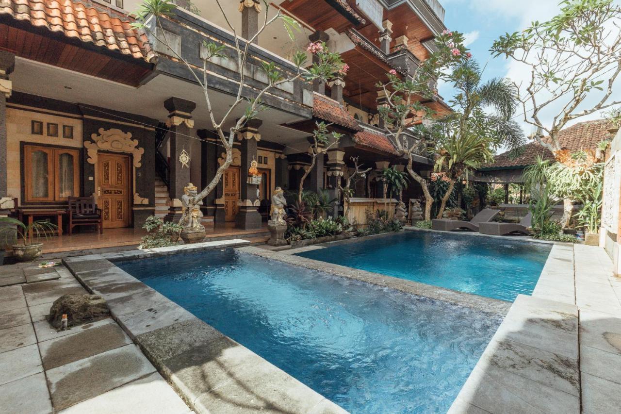 Suarsena Ubud Buitenkant foto