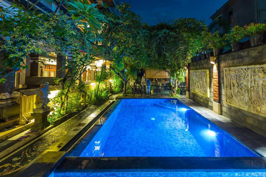 Suarsena Ubud Buitenkant foto
