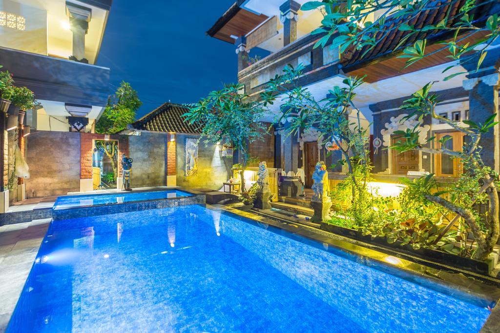 Suarsena Ubud Buitenkant foto