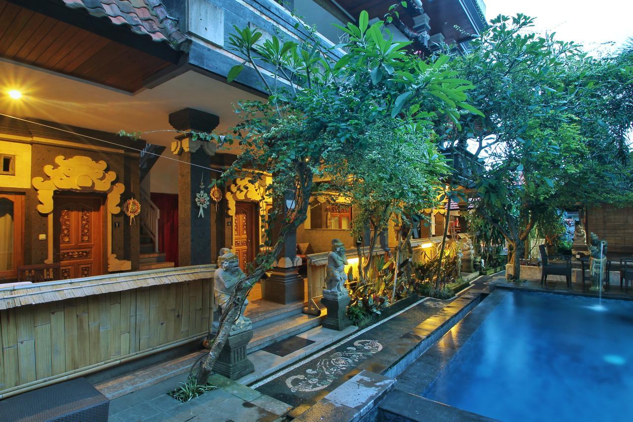 Suarsena Ubud Buitenkant foto